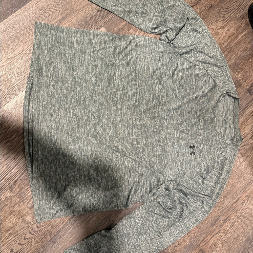 Under Armour Gray Long Sleeve Tee